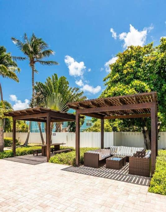Beach Living At Island Pine Villas George Town Exterior foto